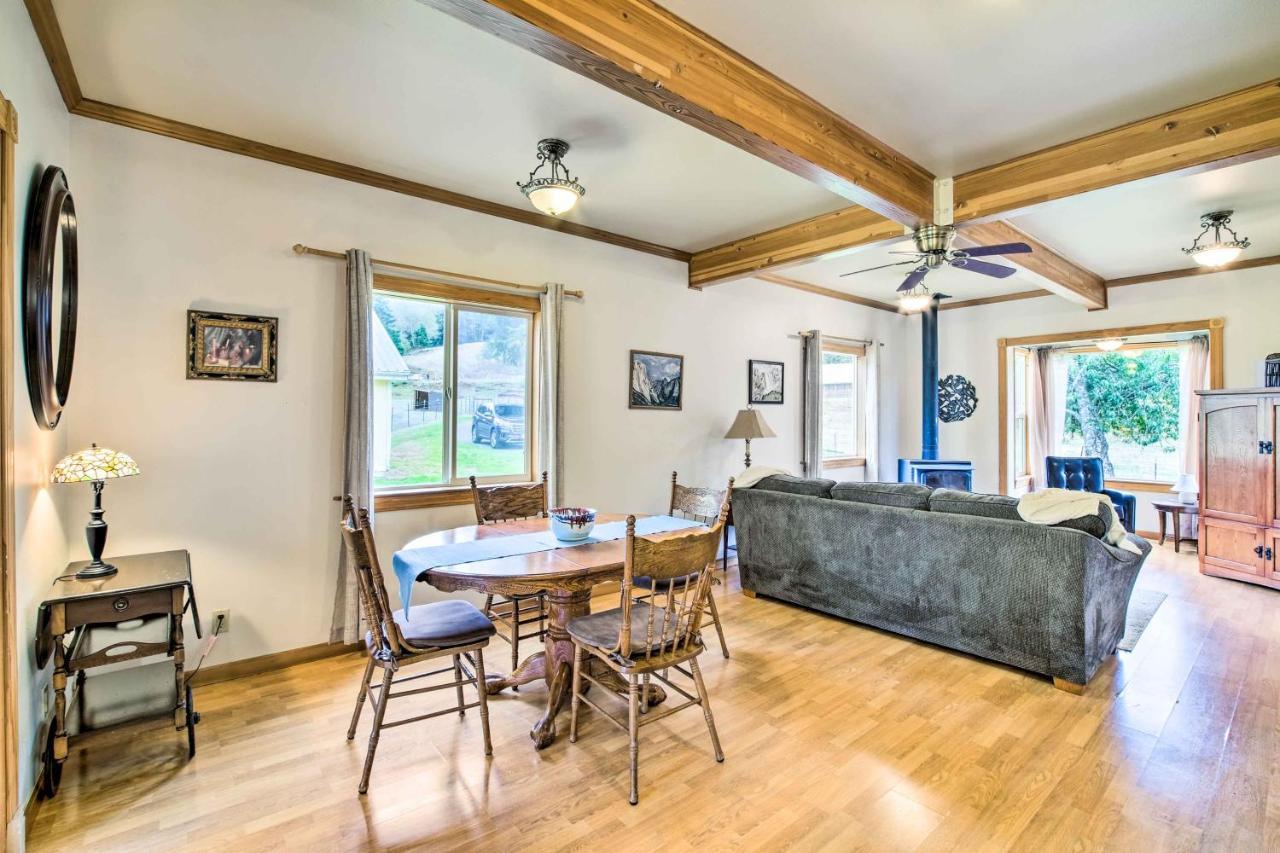 Quaint Coquille Getaway Near Beaches And Parks! Exterior photo